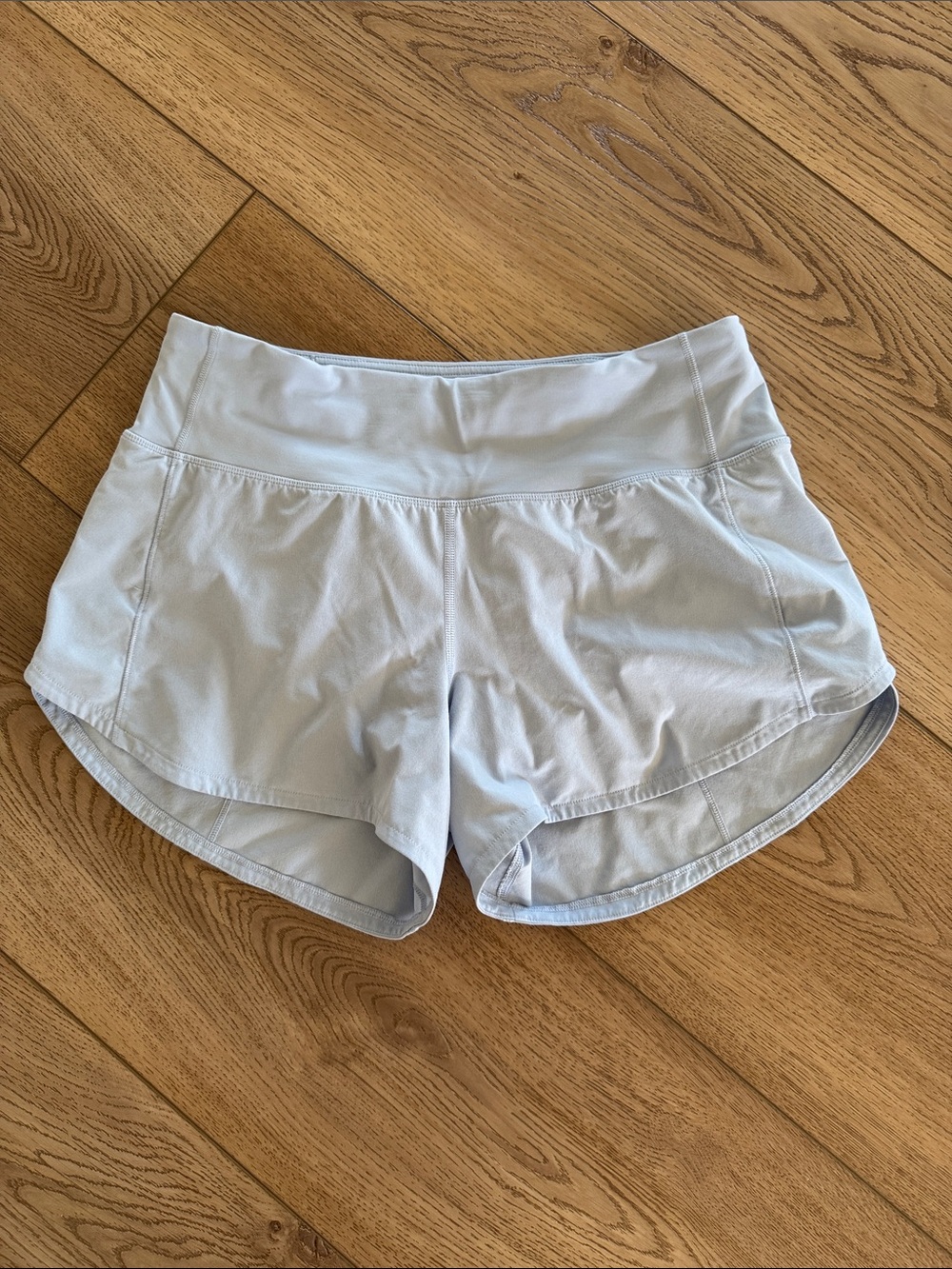 Lululemon Speed Up Mid-Rise Lined Short 4" - blue linen - size 6